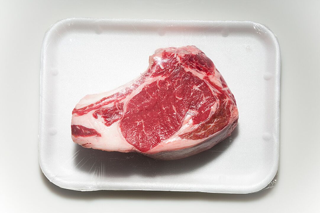 Paljud toidud, näiteks punane liha, on podagra dieedis menüüst välja jäetud. 